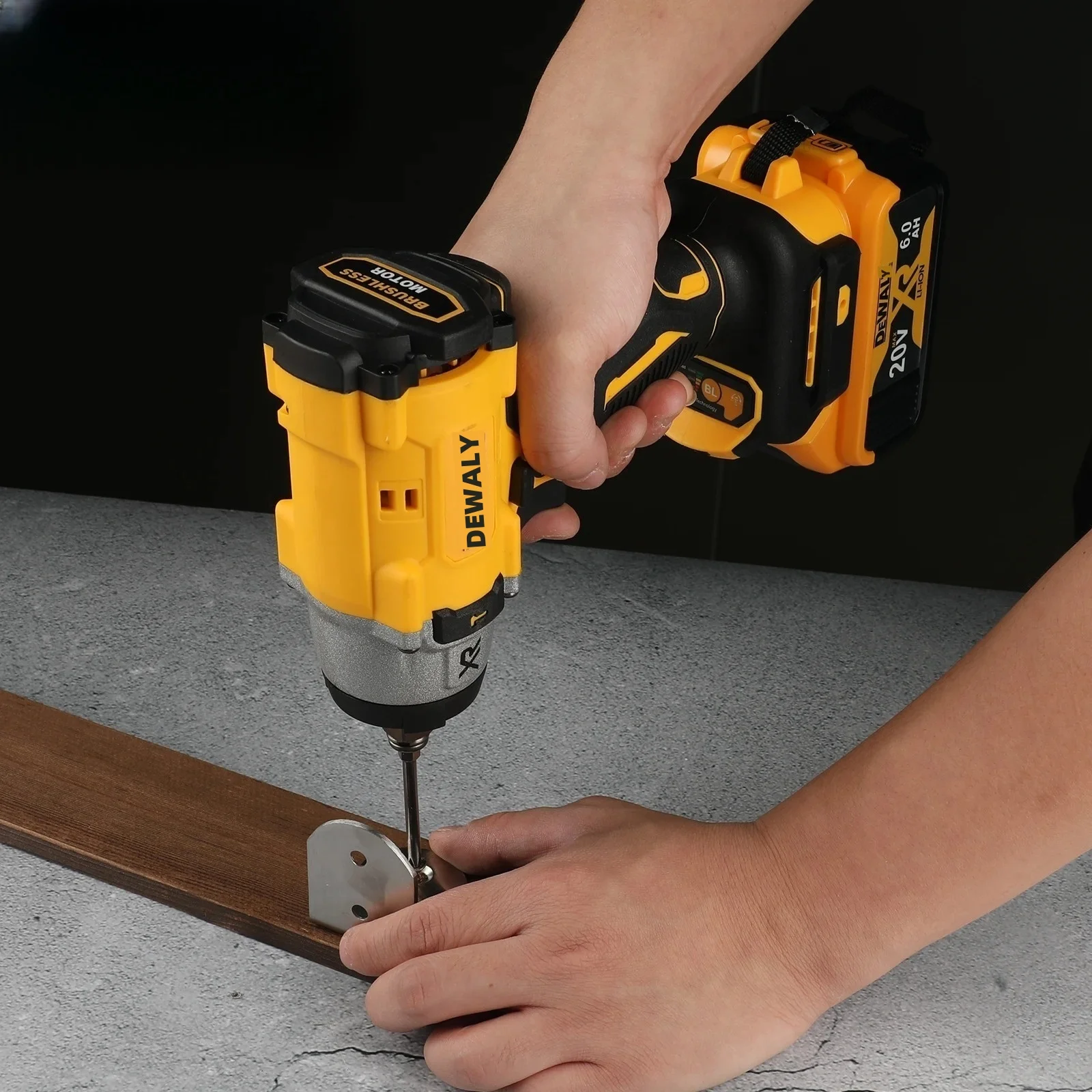 DEWALY 3250RPM مفتاح ربط كهربائي بدون فرش عزم دوران عالي 205N.m أداة إصلاح الطاقة المتوافقة مع بطارية 20 فولت