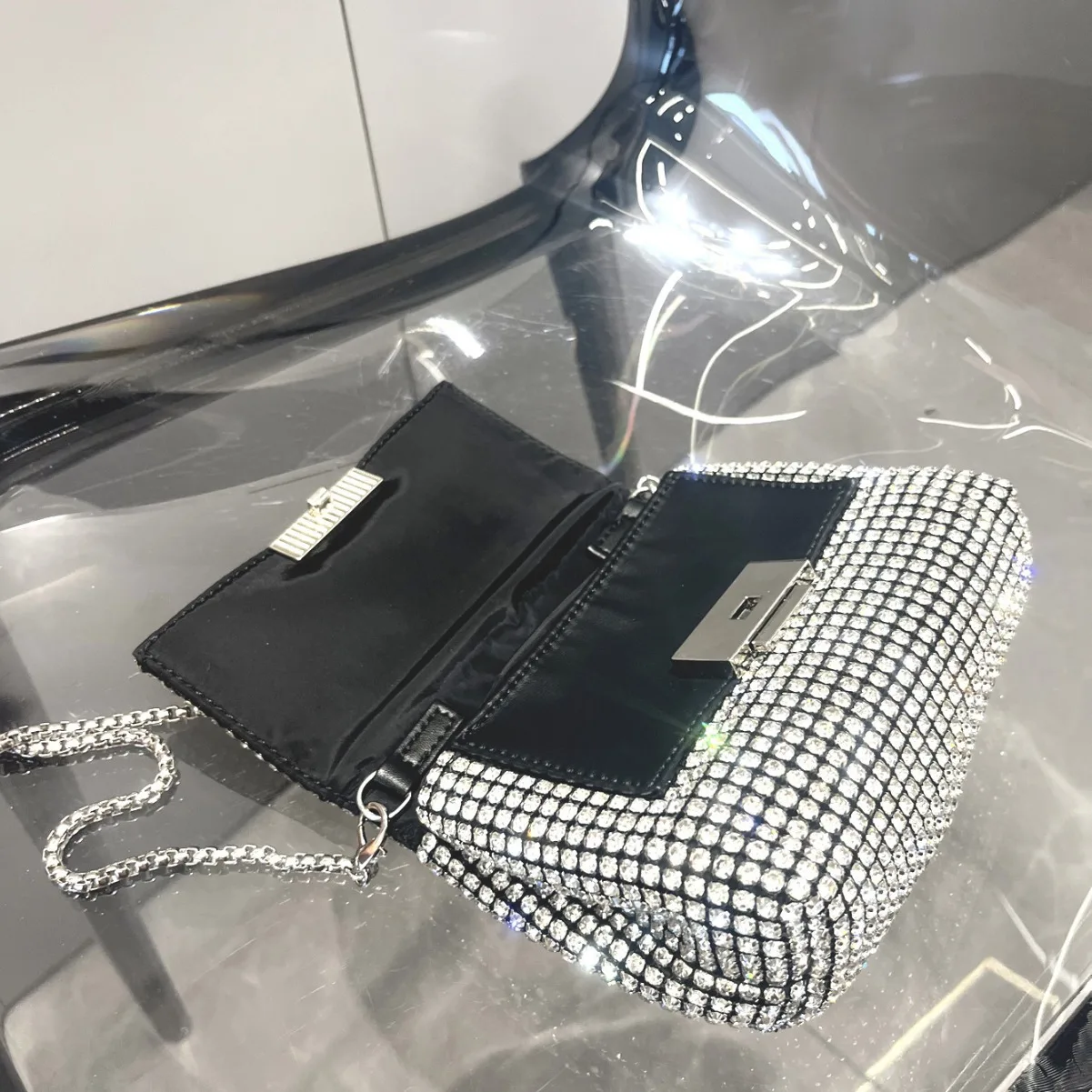 Diamentowa torba na ramię Crossbody Damska mała torebka ze sprzęgłem Moda Retro Poduszka Hobos Torebka damska PU Skóra Błyszcząca torebka imprezowa