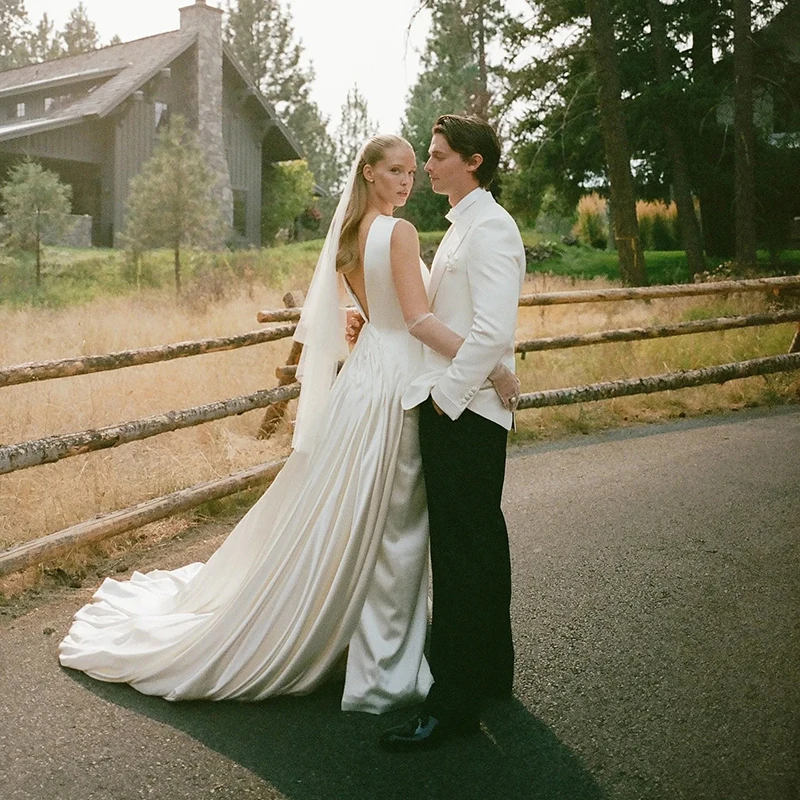 Eightree فساتين زفاف أنيقة حورية البحر رقبة سكوب بدون أكمام فستان زفاف بدون ظهر بوهو فساتين حفلات الزفاف حسب الطلب