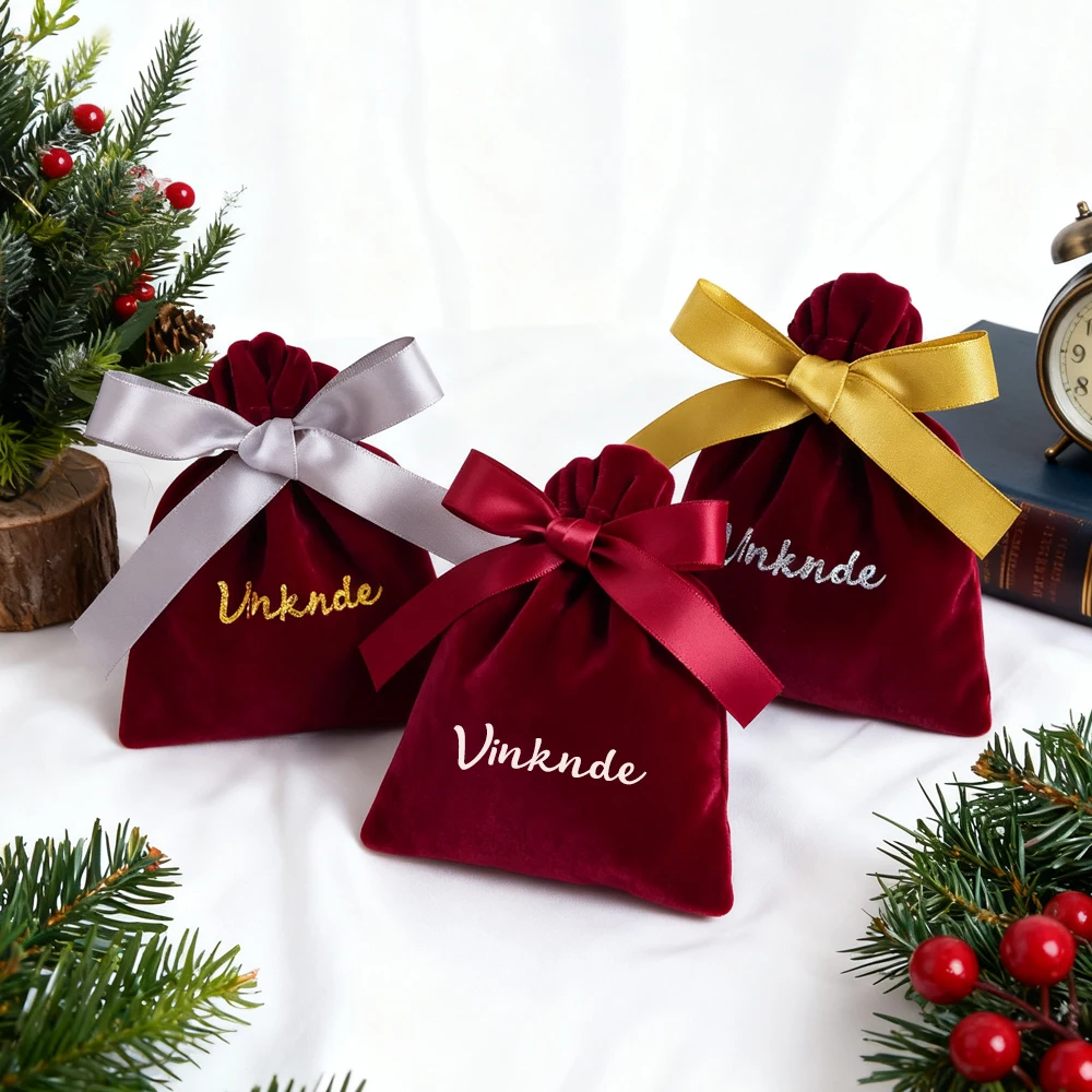 

100Pcs/Lot Custom Burgundy Velvet Makeup Bag 7x9cm Travel Accessories Organizer Jewelry Lipstick Pouch Christmas Gift Packaging