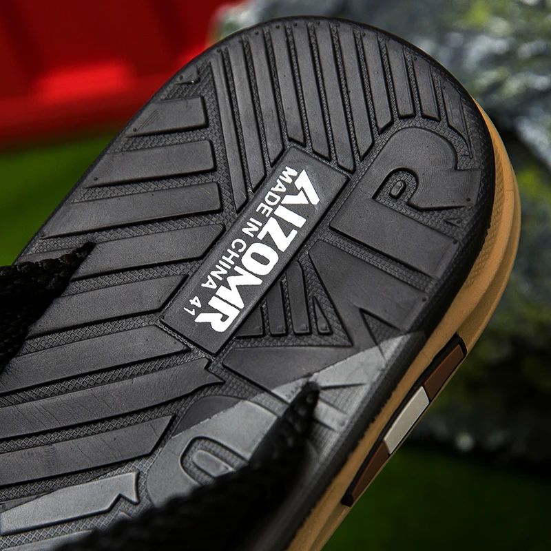 Thumbnail 3 - #40 Flip Flops Comparison Guide