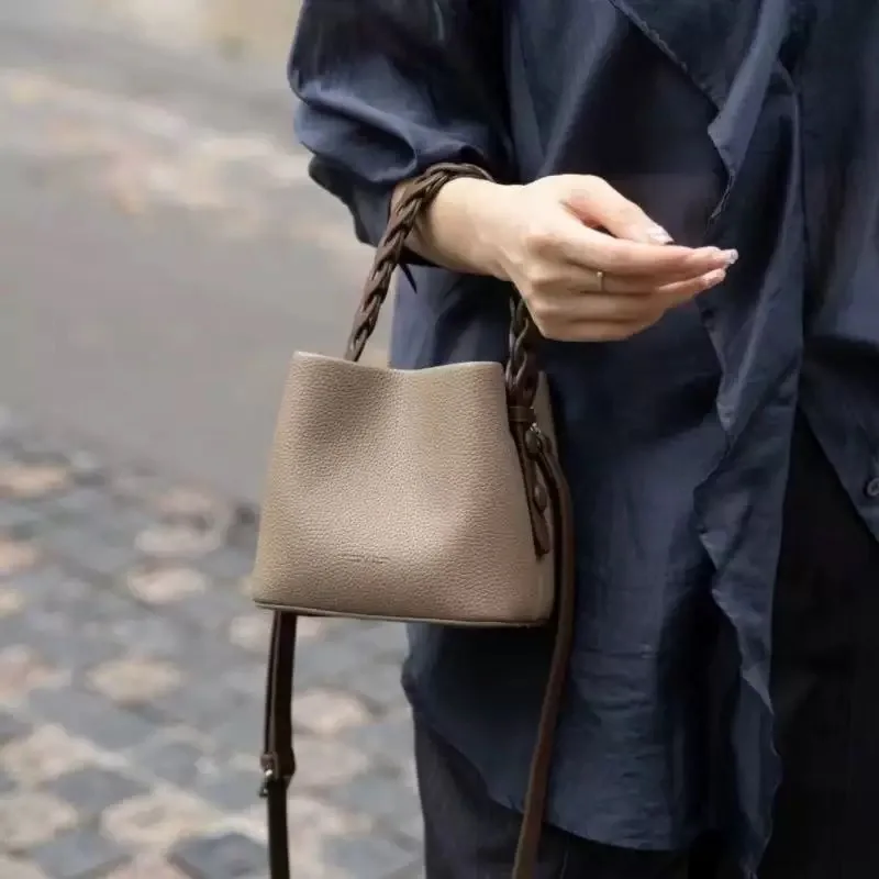 حقيبة دلو صغيرة محمولة متعددة الاستخدامات حقائب كتف كروس ذات سعة كبيرة من جلد البولي يوريثان الناعم حقيبة يد أنيقة وبسيطة #6