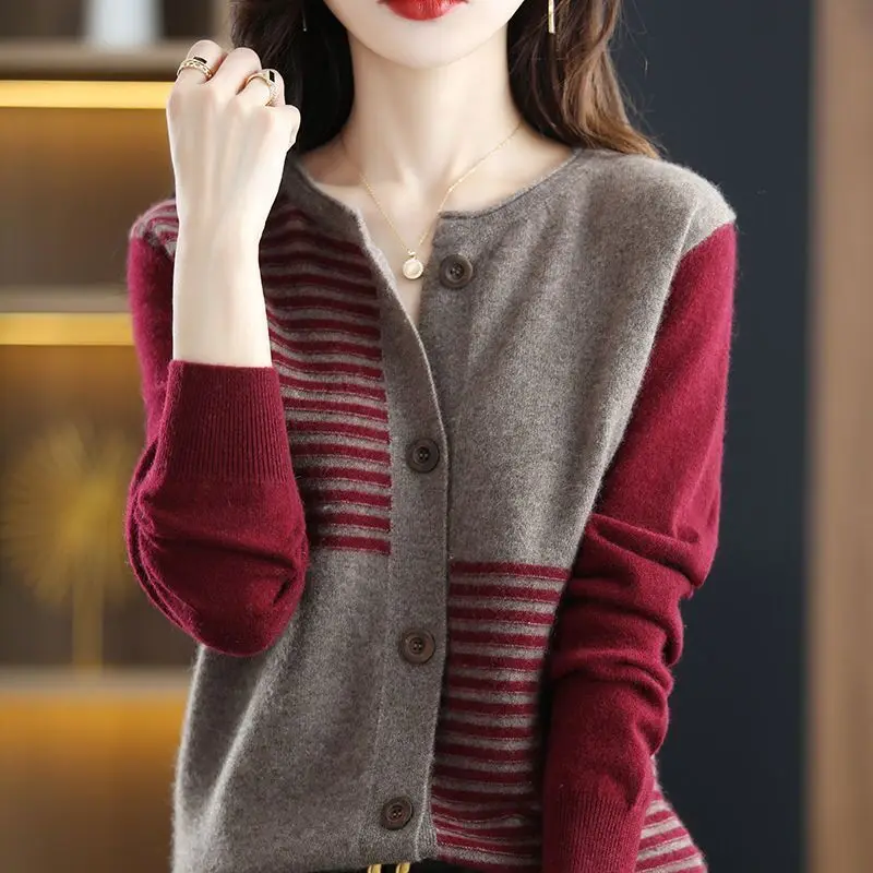 Women\'s Clothing Elegant Fashion Round Neck Button Knitted Cardigan Autumn Winter Loose Commute Female Striped Spliced Sweaters