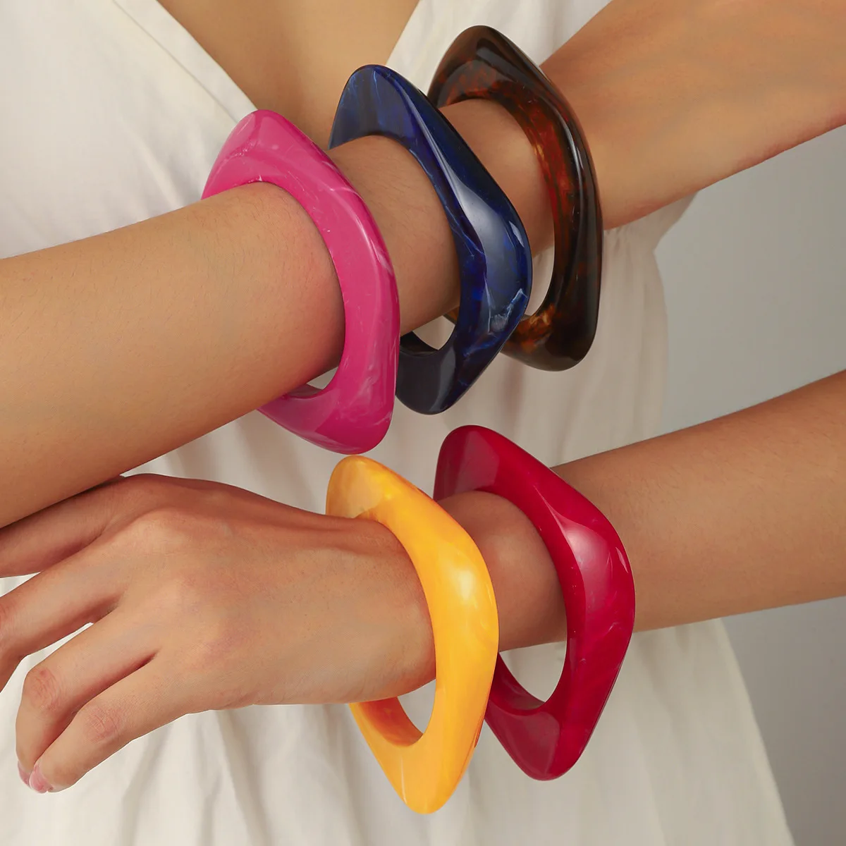 

New Square Acrylic Thin Bangle for Women Retro Statement Mixed Color Resin Geometric Stackable Bracelets Fashion Jewelry Gifts