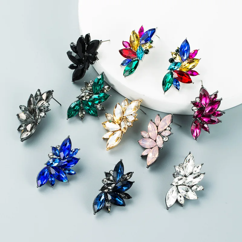 Individuelle geometrische Blumen-Ohrringe aus Legierung mit Diamant-Strass, vollbesetzt mit Diamanten, Retro-Ohrstecker im schlichten Design – Detail 1
