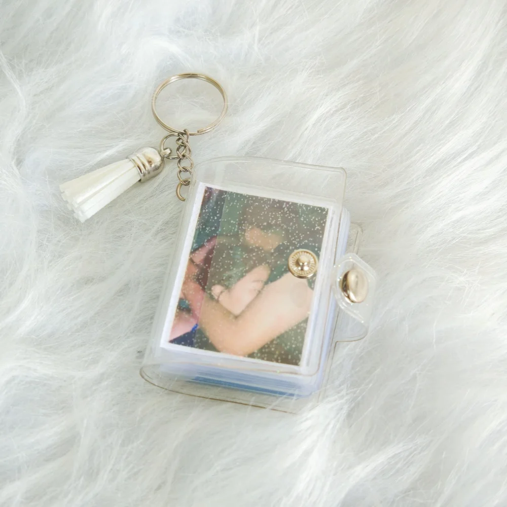 LeeChee Romantic Album Customized Photos Glitter White 2inch 24 Photos Keychain With White Tassel Valentine's Day gift