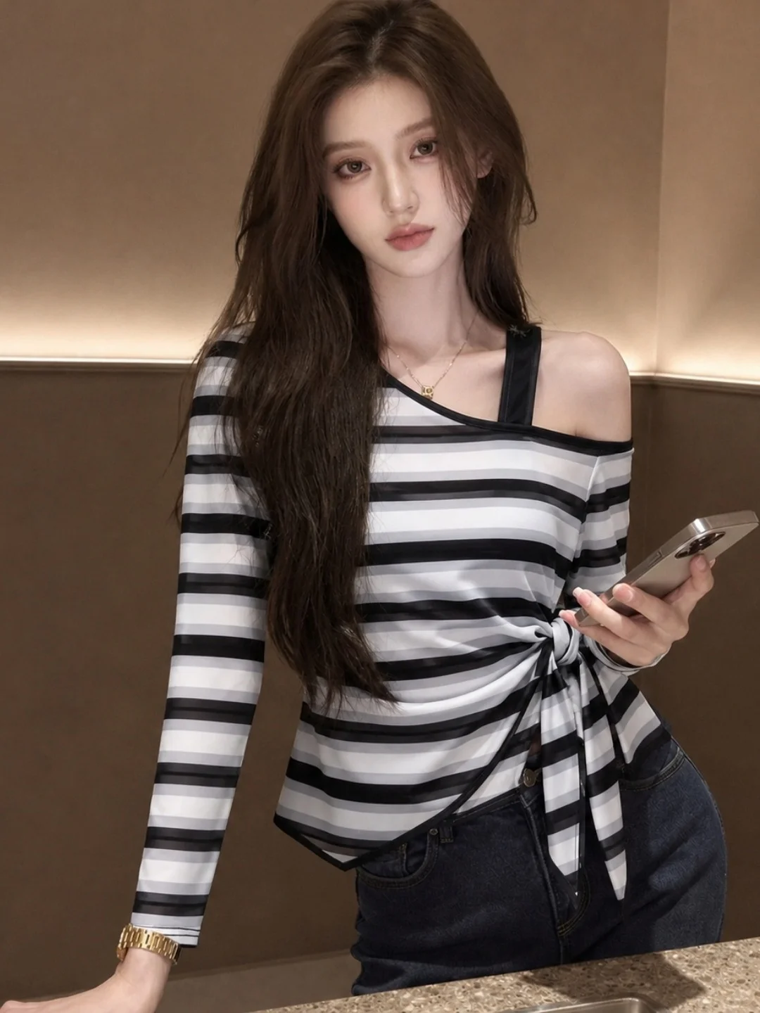 

Korean Style Slimming Striped Color Block Design Shoulder Bared Long Sleeve Women's T-shirt Fashionable And Elegant for Summer