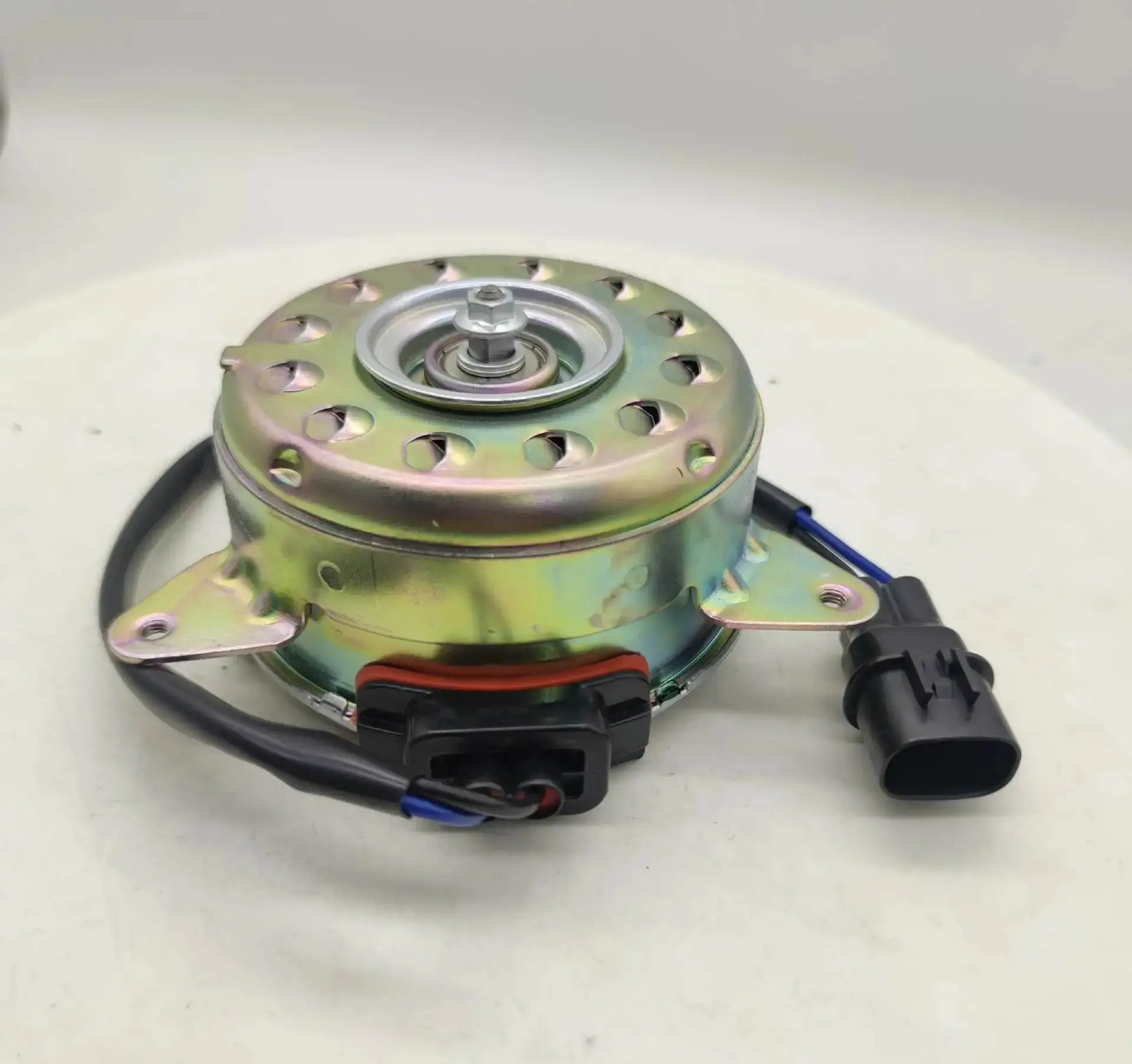 1355A260 1355A261  Fan Motor for Mitsubishi