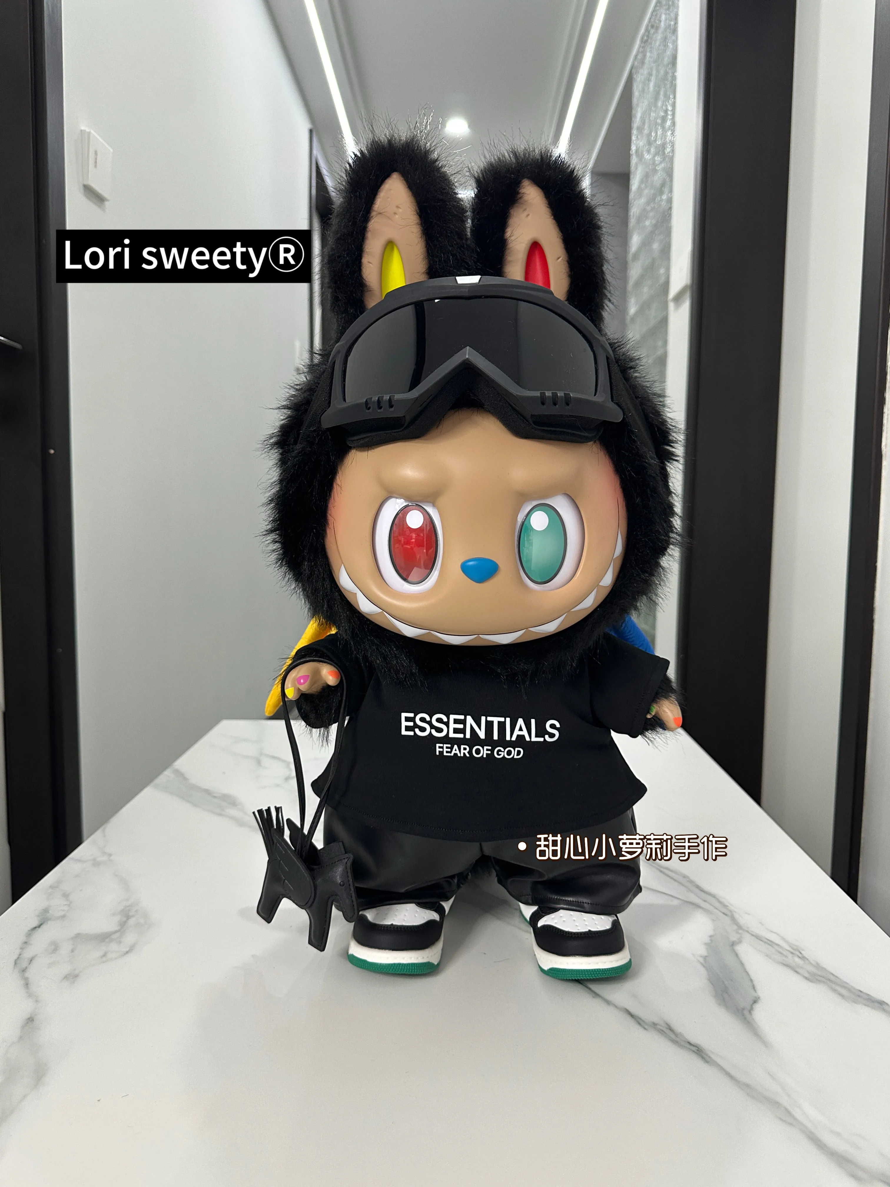 

Dark Angel Style Short Sleeve Doll Tee Top Handcrafted Replacement Outfit 58cm Oversized Collectible Figure Casual Daily Decor Costume for Doll Collection Lovers