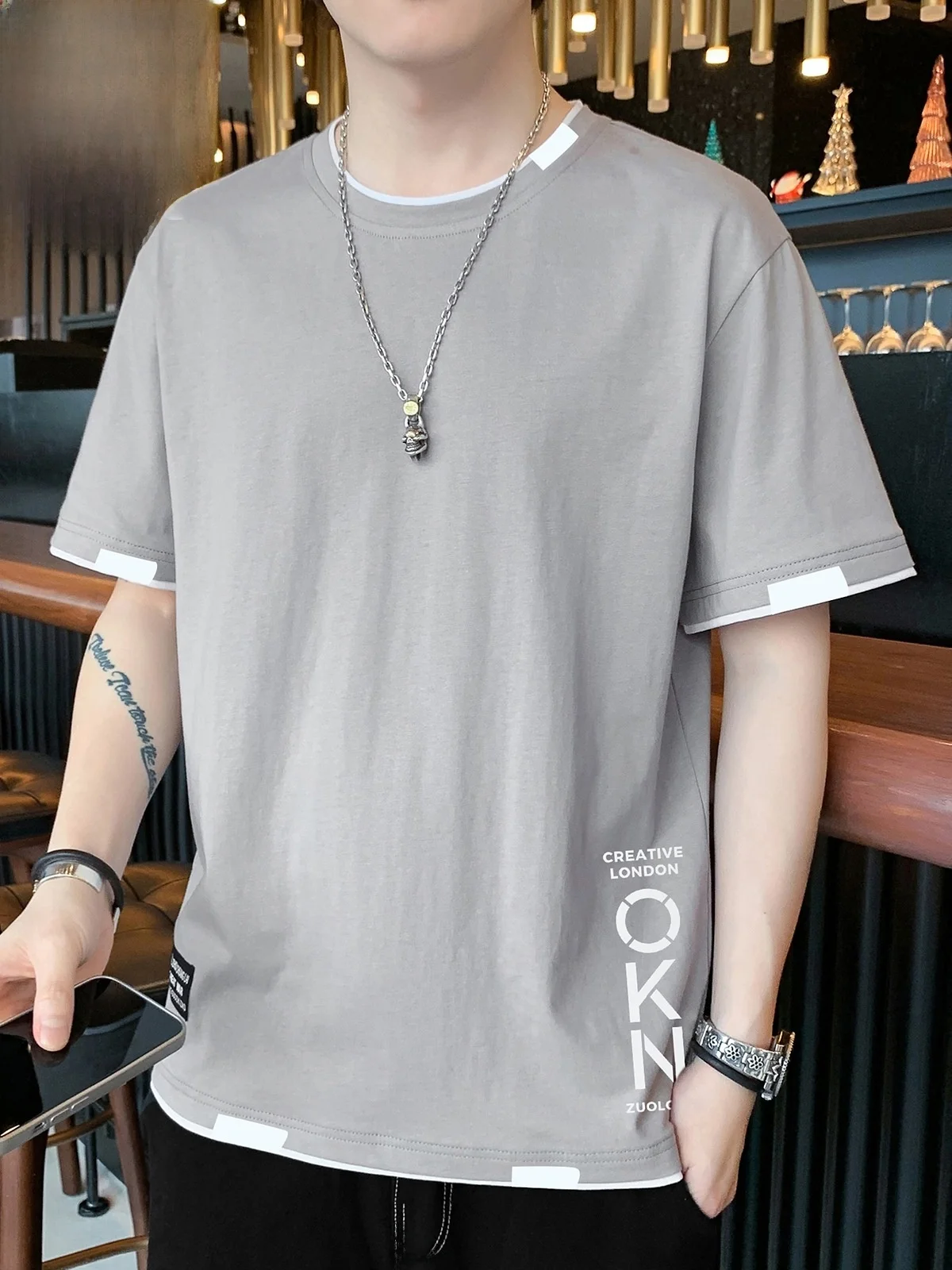 

Мужская летняя футболка из чистого хлопка, новая, свободного кроя, с круглым вырезом, повседневная, удобная, дышащая, влагоотводящая.