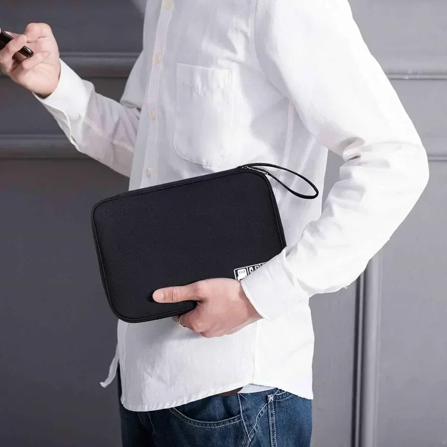 

Men's Travel Clutch Bag Lightweight and Durable Pouch Anti-Theft Zipper Design Compact and Practical for On-the-Go