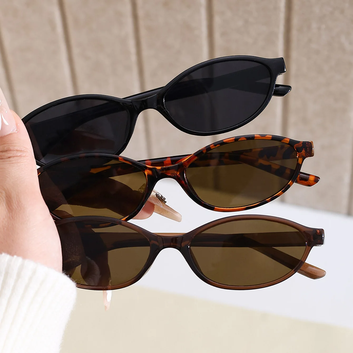 Gafas de Sol Retro Ovaladas Estilo Ojo de Gato para Mujer, Gafas de Sol Pequeñas y Estrechas de Moda Y2K, Gafas de Sol de Diseñador de los 90, Lentes de Sol Mujer, Oculos
