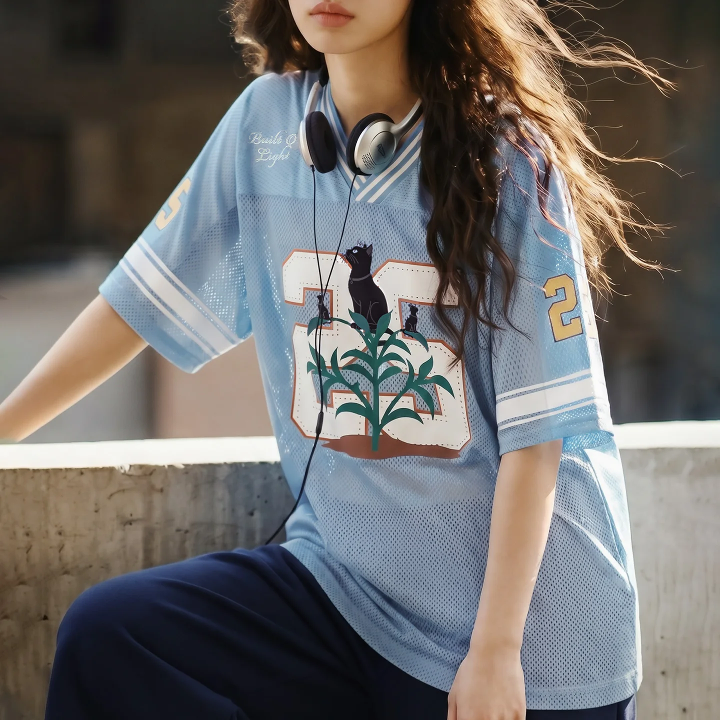 Maden 2026 New American Retro Color Block Soccer Jersey Women V Neck Loose Mesh Breathable Zesse Style Summer Short Sleeve Tops