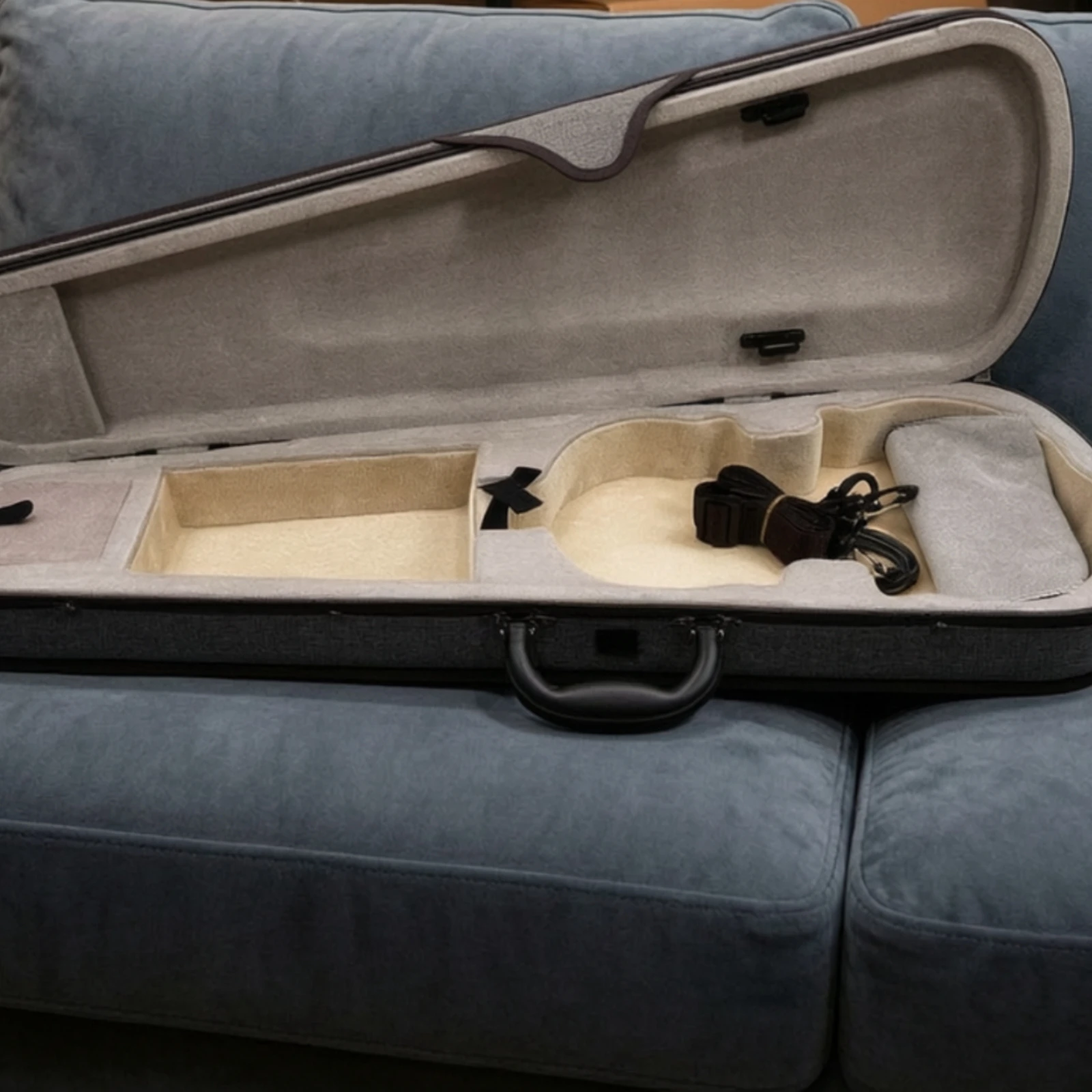 Violin Case Portable Violin Case with Exterior Storage Pocket Safeguarding Lightweight for Performing Musicians, Rehearsals