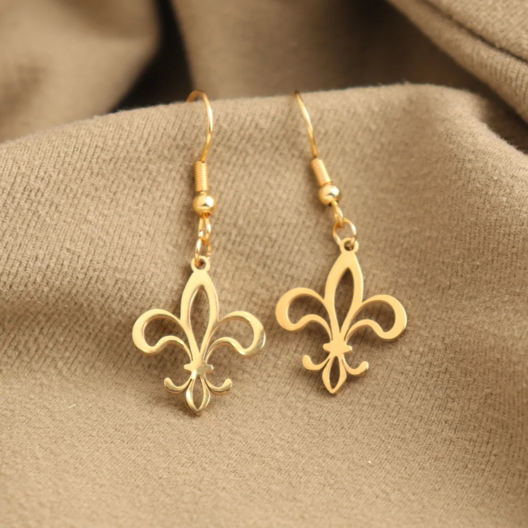 Fashion Vintage Lily Flower Drop Dangle Earrings for Women Goth Gothic Jewelry Accessories Decor Aesthetic Grunge Fluer Stud