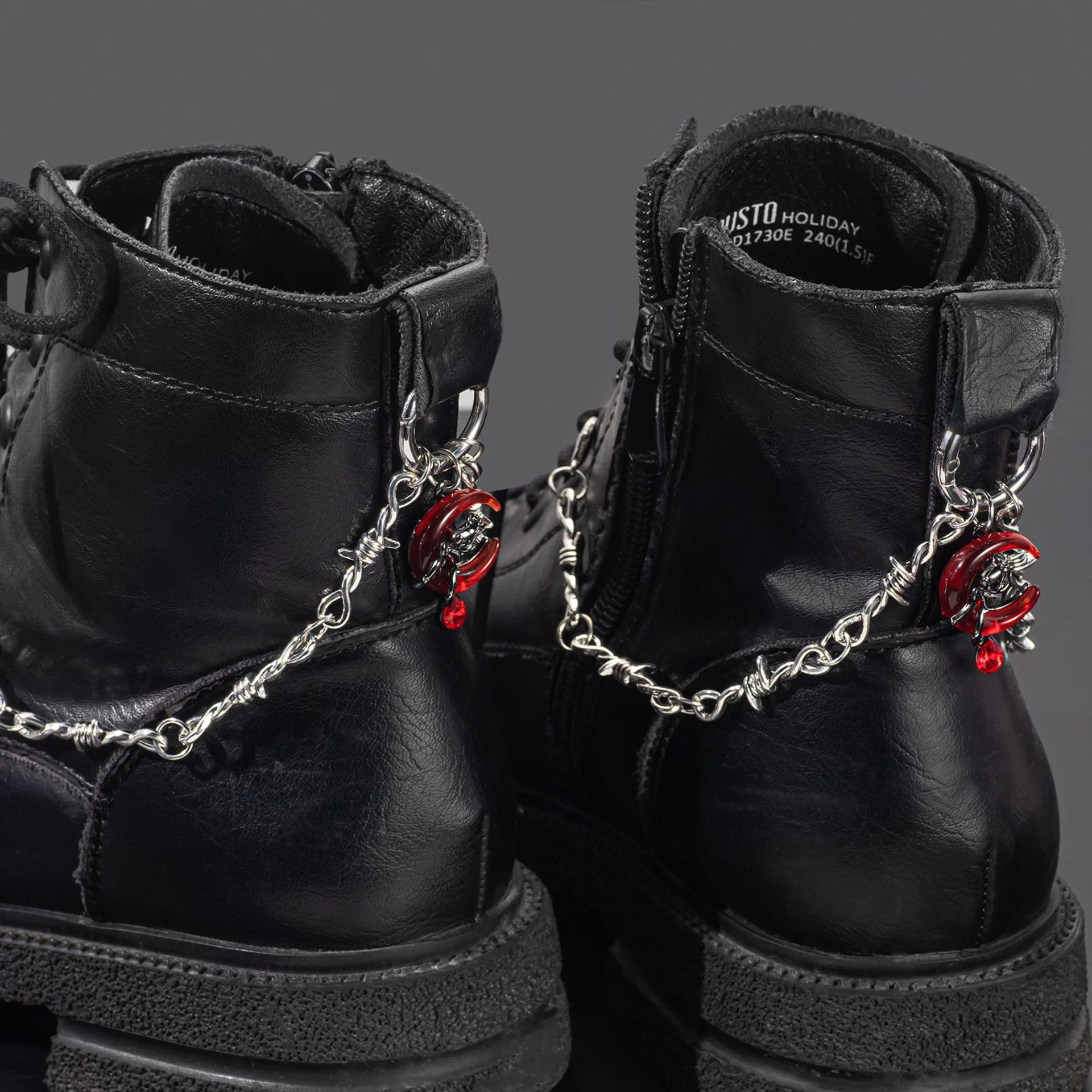 1pc Trendy Metal Shoe Chain - Gothic Skull Moth Pendant Classic Combat Boot Accessories Punk Charm Street Style Shoe Jewelry