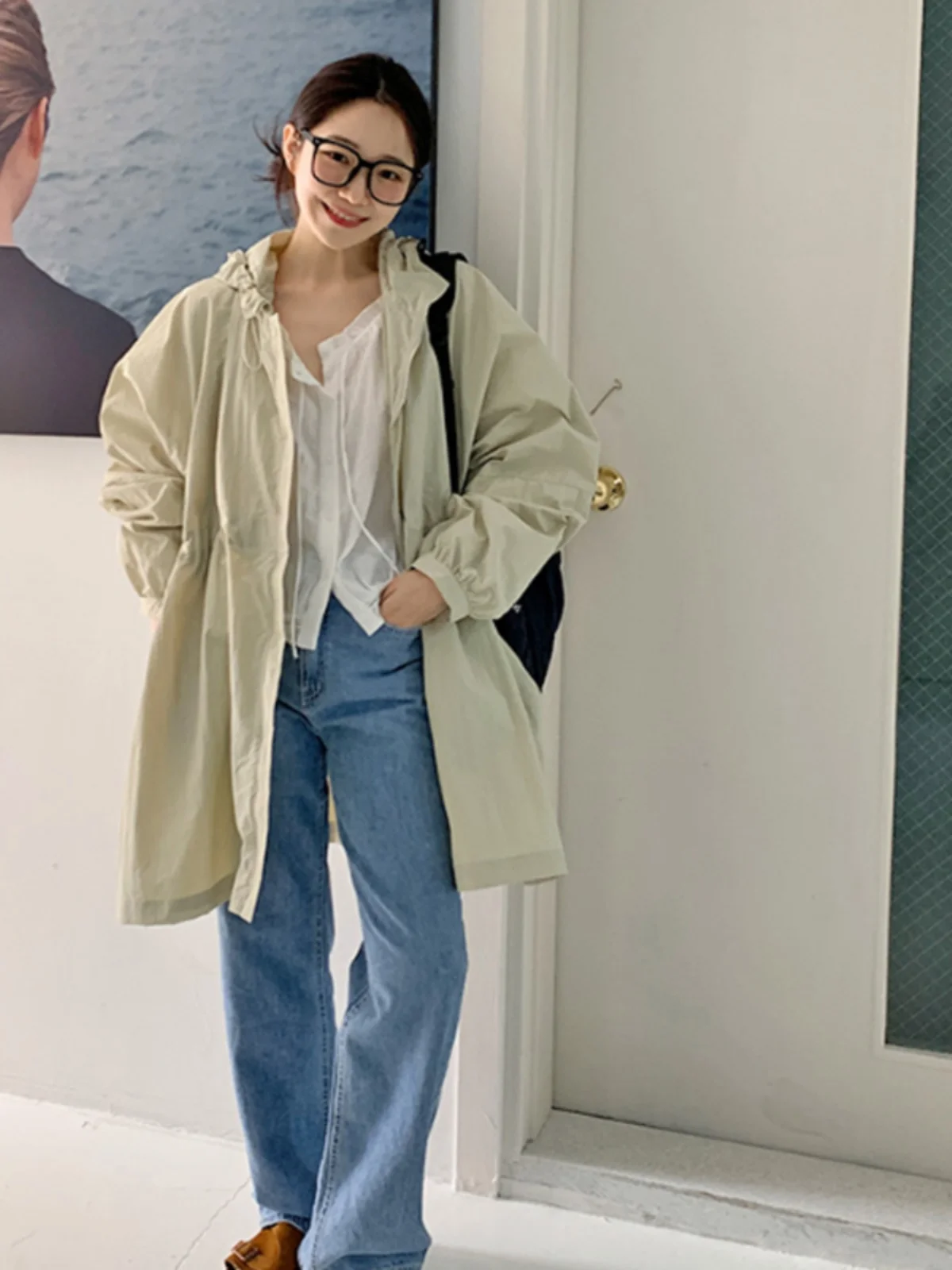 Chic Lace Shirt Women\'s Short Korean Style Shoulder Insert Sleeves White Slimming Top V-Neck Long Sleeve Commute Fashion