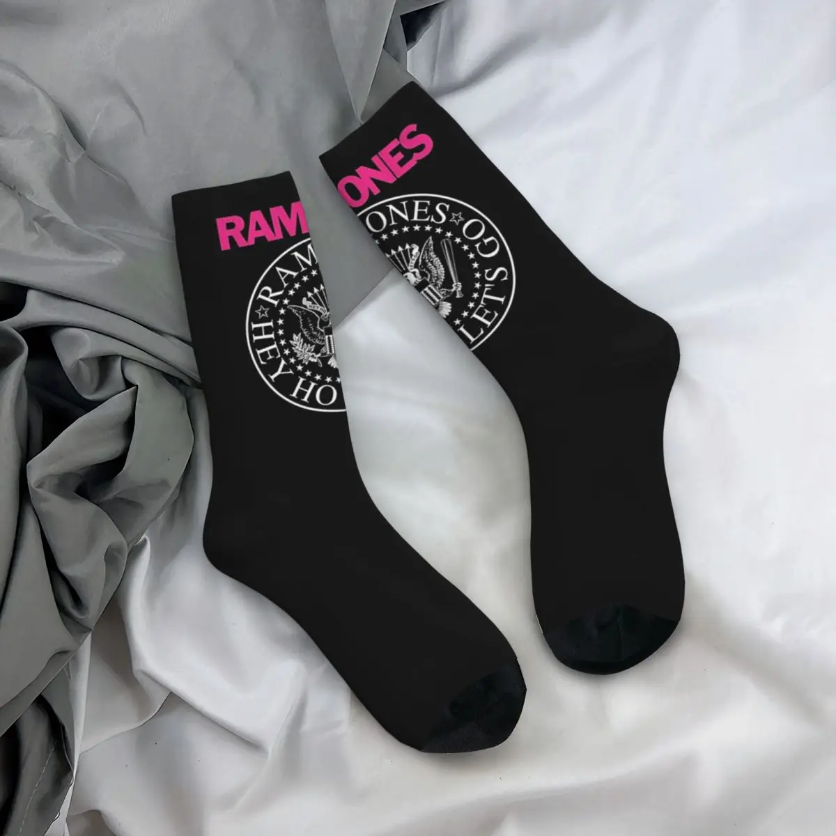 Calcetines largos de Ramone Merch Harajuku para hombre y mujer, medias absorbentes de sudor, accesorios para todas las estaciones, regalos