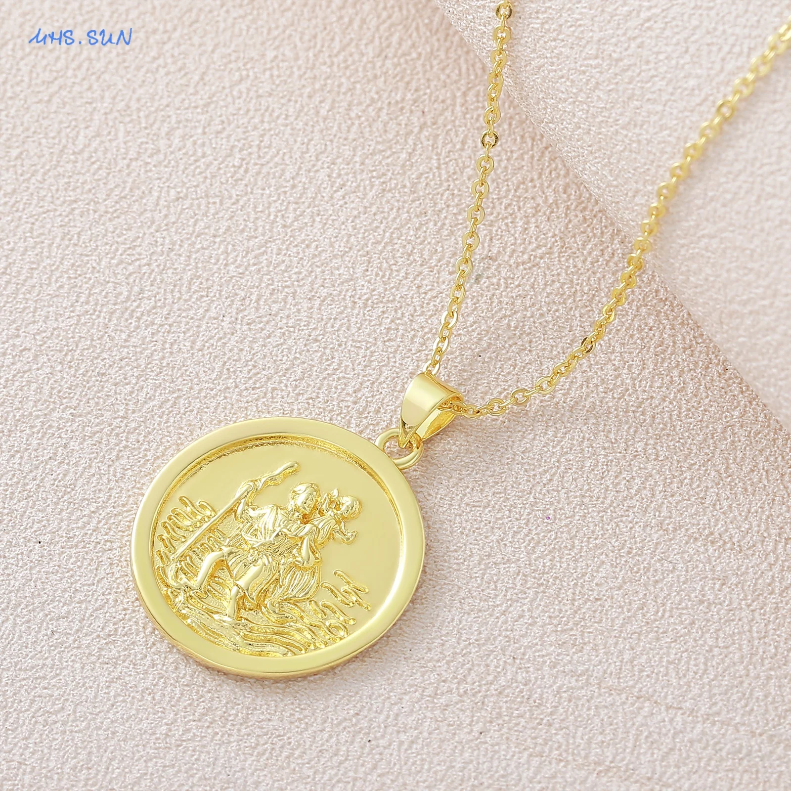SUNSLL New Retro Style Gold Plated Round St Christopher Pendant Necklace Unisex Fashion Versatile Personalized Party Jewelry view 3