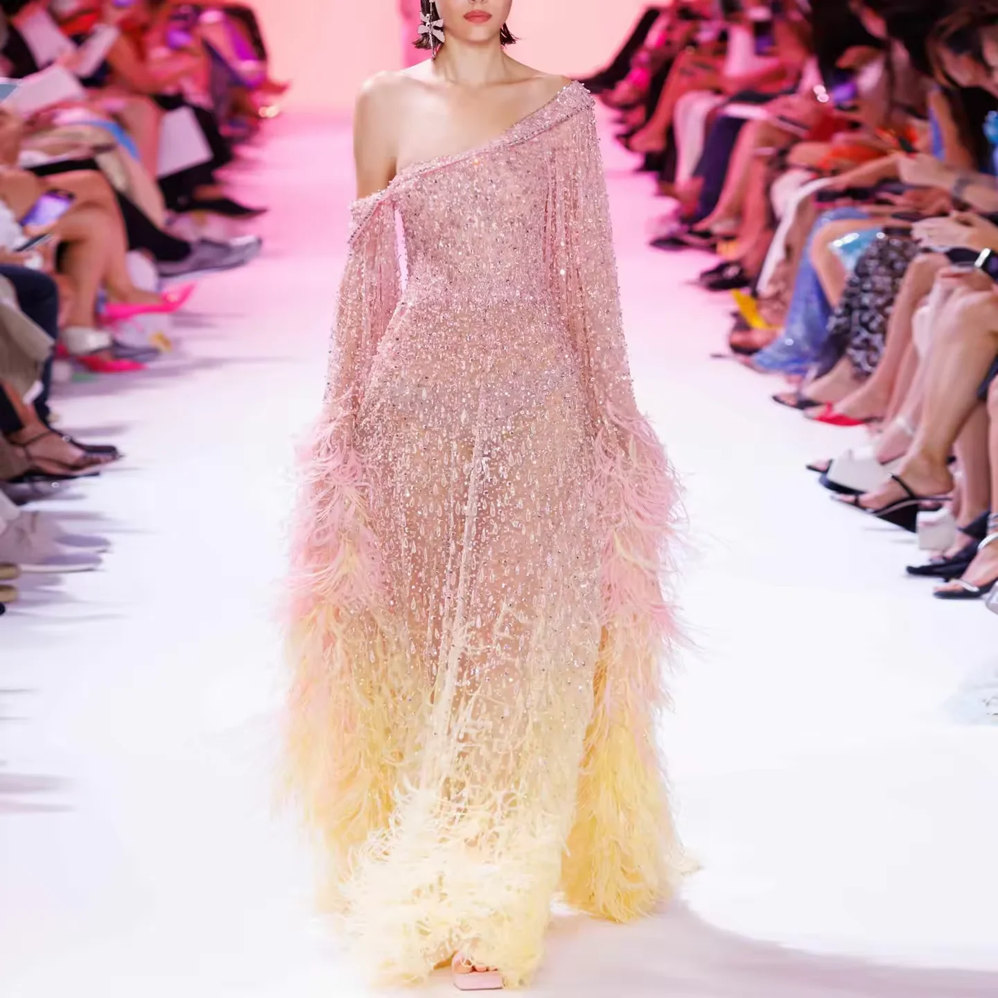 

SHIXINGE Customized Luxurious Evening Dress Prom Gown A-Line One-Shoulder Plume Crystal Beads for Dubai Women Wedding Party