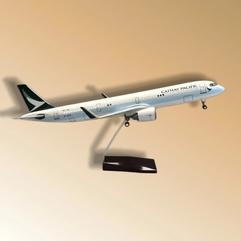 

47Cm A321-NEO Cathay Pacific 1/80 Scale Die-Cast Resin Model with Wooden Base and Landing Gear—Collector's Grade Display Piece