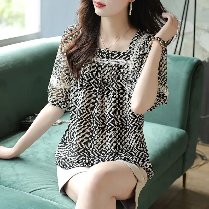 Spring and summer vintage square neck blouse graphic print lace splicing women's clothing BL1405