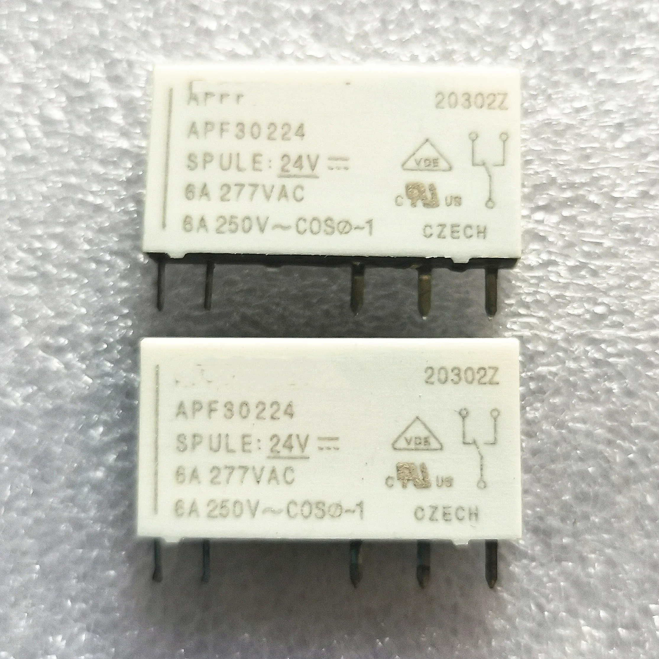 10PCS  Relay   APF30212  APF302 APF30224 12V 24V   6A  5PIN  NEW ORIGINAL IN STOCK