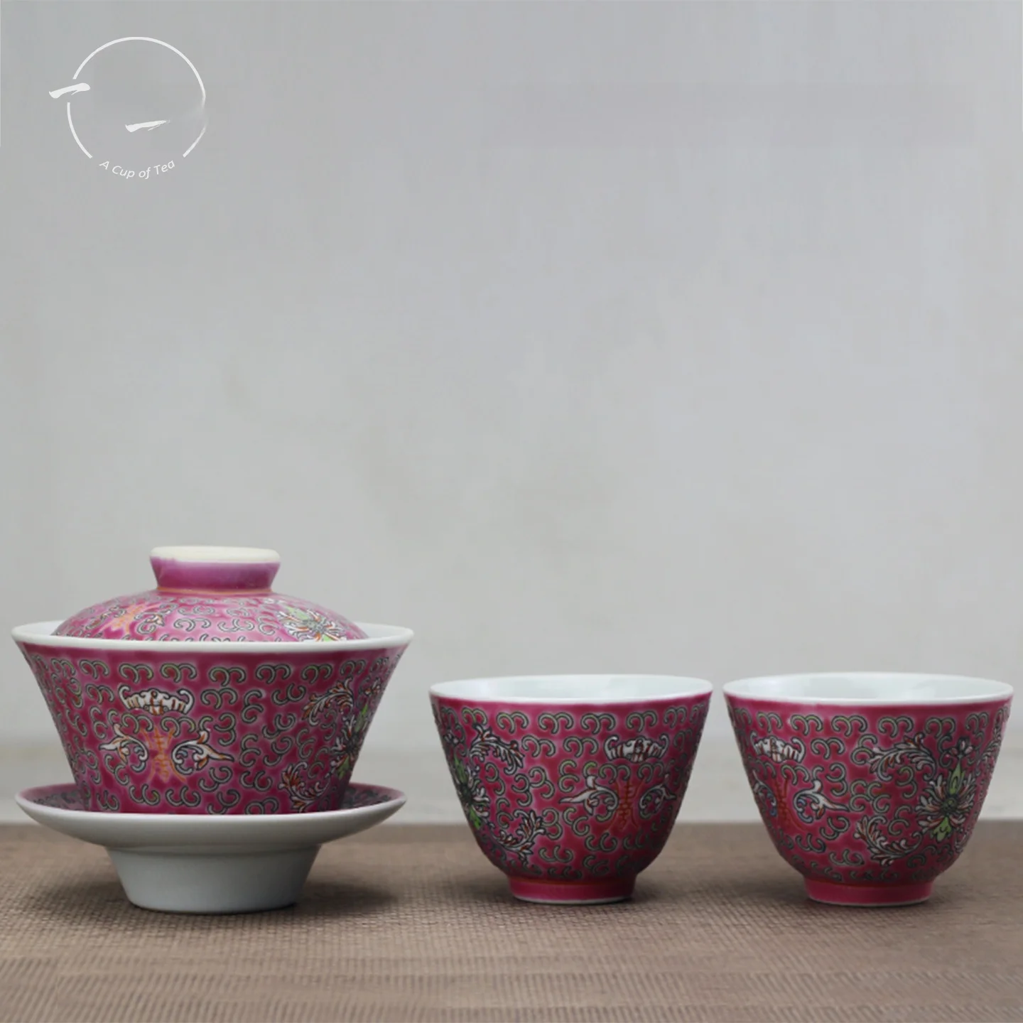 

Jingdezhen Hand-Painted Ceramic Tea Set Eighties Red Lotus Tea Cup Three-Axis Cover Bowl Drinking Tea Utensils Traditional Ch...