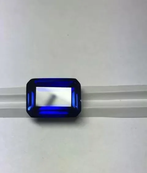 Blue corundum sapphire rectangular ring surface bare stone Royal blue sapphire emerald cut square can be inlaid hardness 9