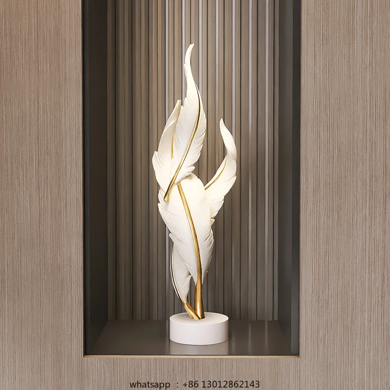 

Light luxury feather decoration, modern art, living room, study, office desk decoration