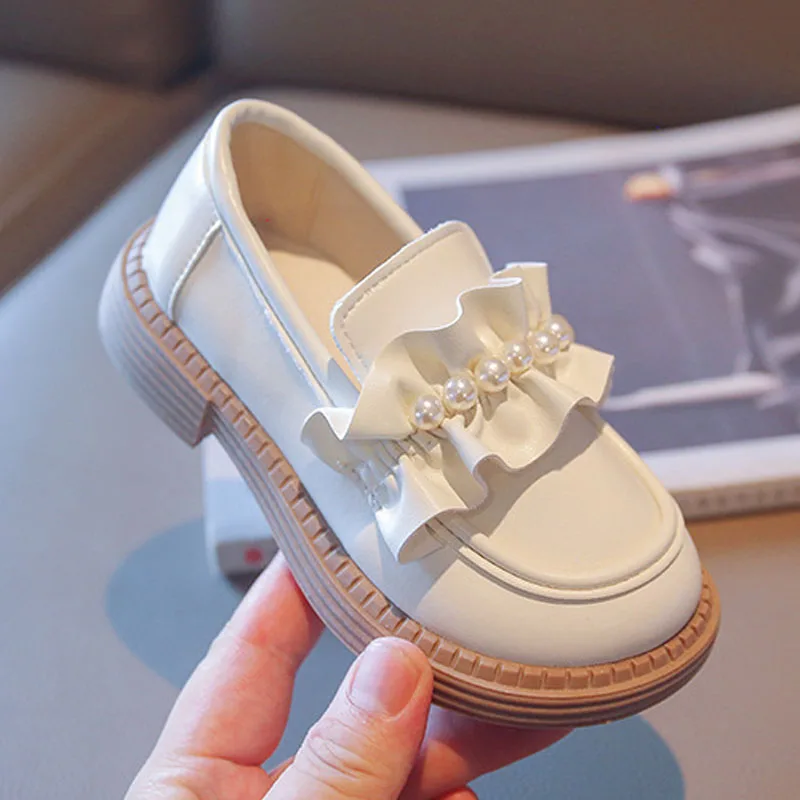 Kids Fashion Loafers Children‘s British Style Leather Shoes Toddlers Girls Party Flats Shoes with Pearls Elegant Princess Shoes