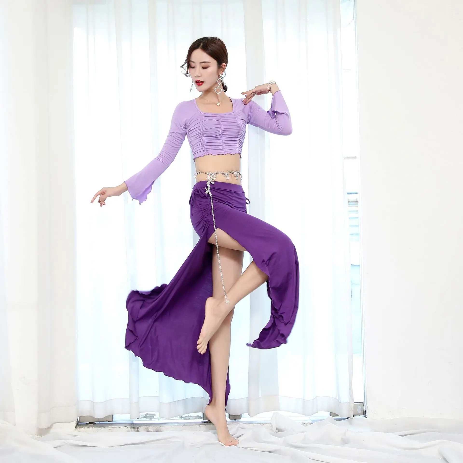 

New Belly Dance Costume Women's Suit Sexy Skinny Practice Suit Temperament Long Sleeve Beginner