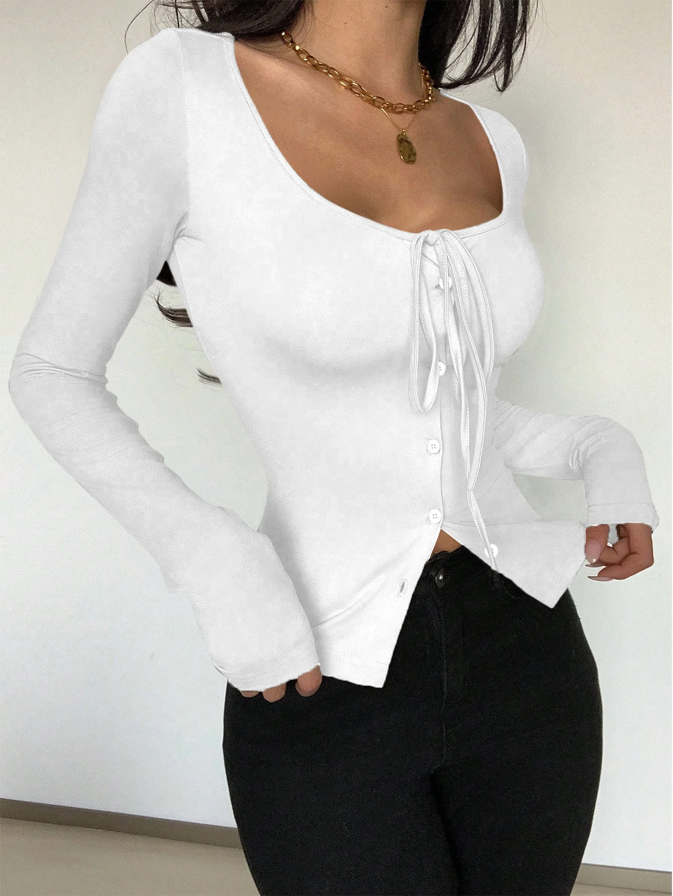 Heiße Mode, für alle Jahreszeiten, vielseitige, trendige Damen-Strickjacke mit langen Ärmeln und schlichten Knopfdetails. – Detail 8