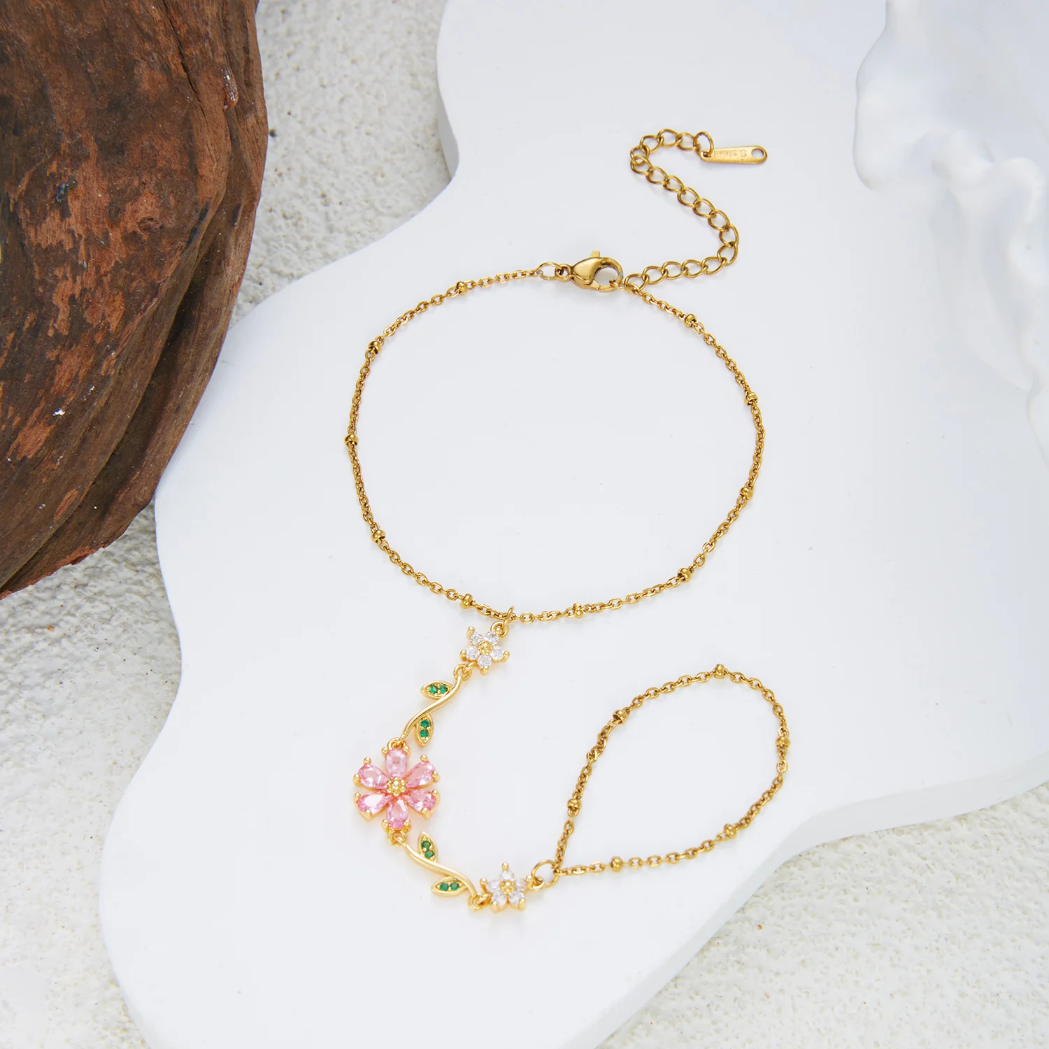 Rosa Zirkonia Edelstahl Fingerkette Armband für Damen, vergoldet, CZ Blumen Handkette, Party Hochzeit Schmuck Geschenk – Detail 9