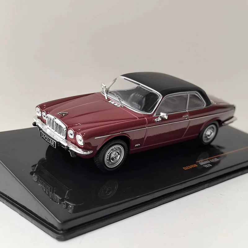 IXO 1/43 escala Jaguar XJ12C 1976 coche de simulación de aleación modelo colección estática decorado regalos de vacaciones juguetes regalo de recuerdo
