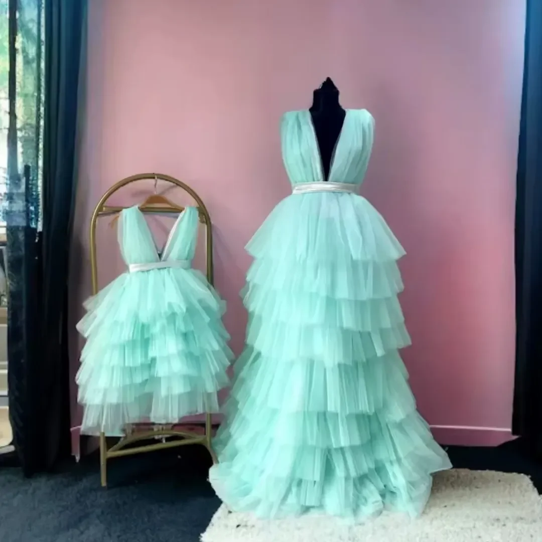 

Elegant Mint Green Tiered Tulle Dress for Women and Girls, V-Neck Formal Evening Gown Fluffy Mesh Ruffles Special Occasions Gown