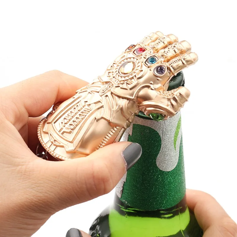 

Новый стиль аниме Marvel Мстители Танос брелок для мужчин, рукавицы бесконечности, креативная открывалка для пивных бутылок, гаджеты-подвески