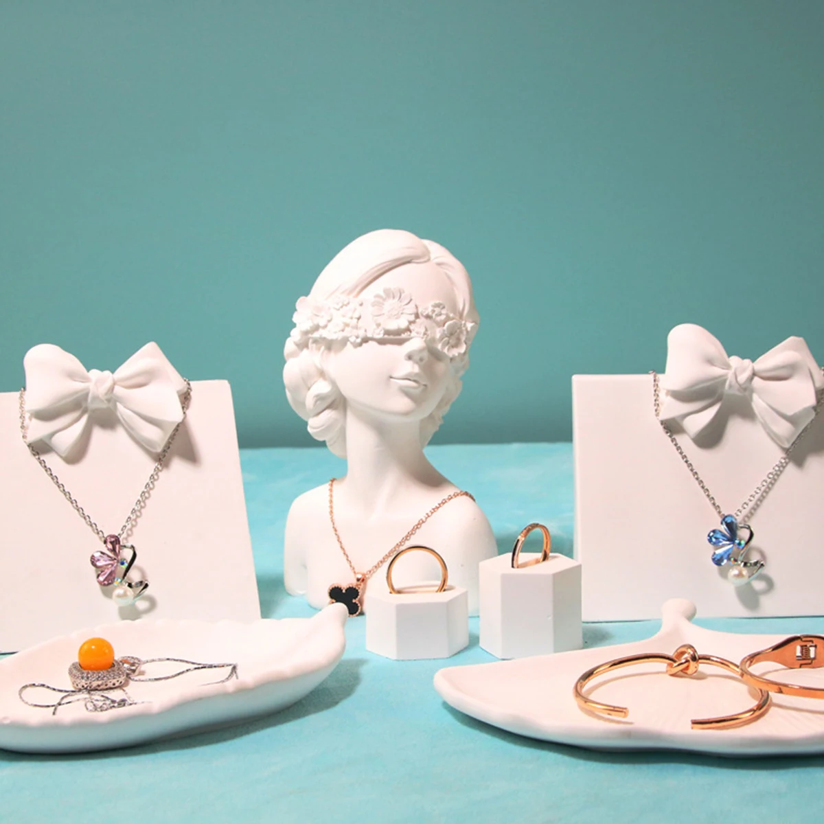 

White Gypsum Human Bust Jewelry Display Stand - Artistic Decorative Organizer for Necklaces, Headbands & Accessories