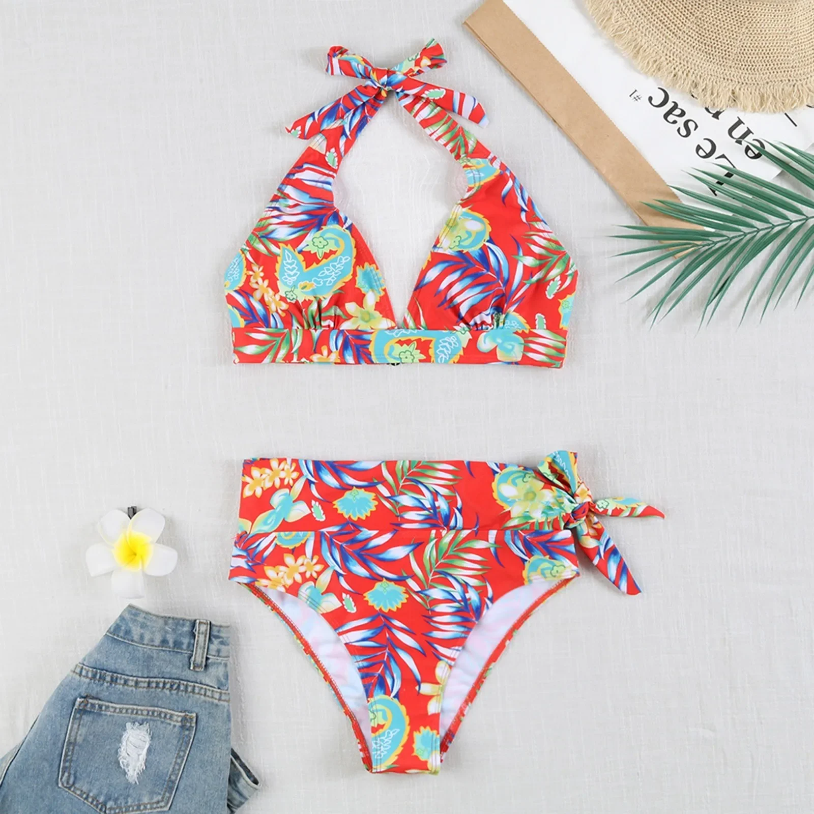 

2025 Sexy Swimwear Women Bath Suits Women's Personality Fashion Comfortable Hot Striped Print Halter Bodysuit Push Up Swimsuit