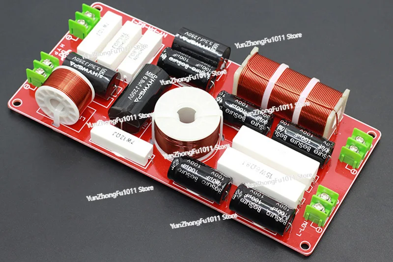 1pcs HIFI 3 Way Double Two Super Bass Subwoofer Crossover Frequency Speaker Divider Crossover Filters For 300W Loudspeakers