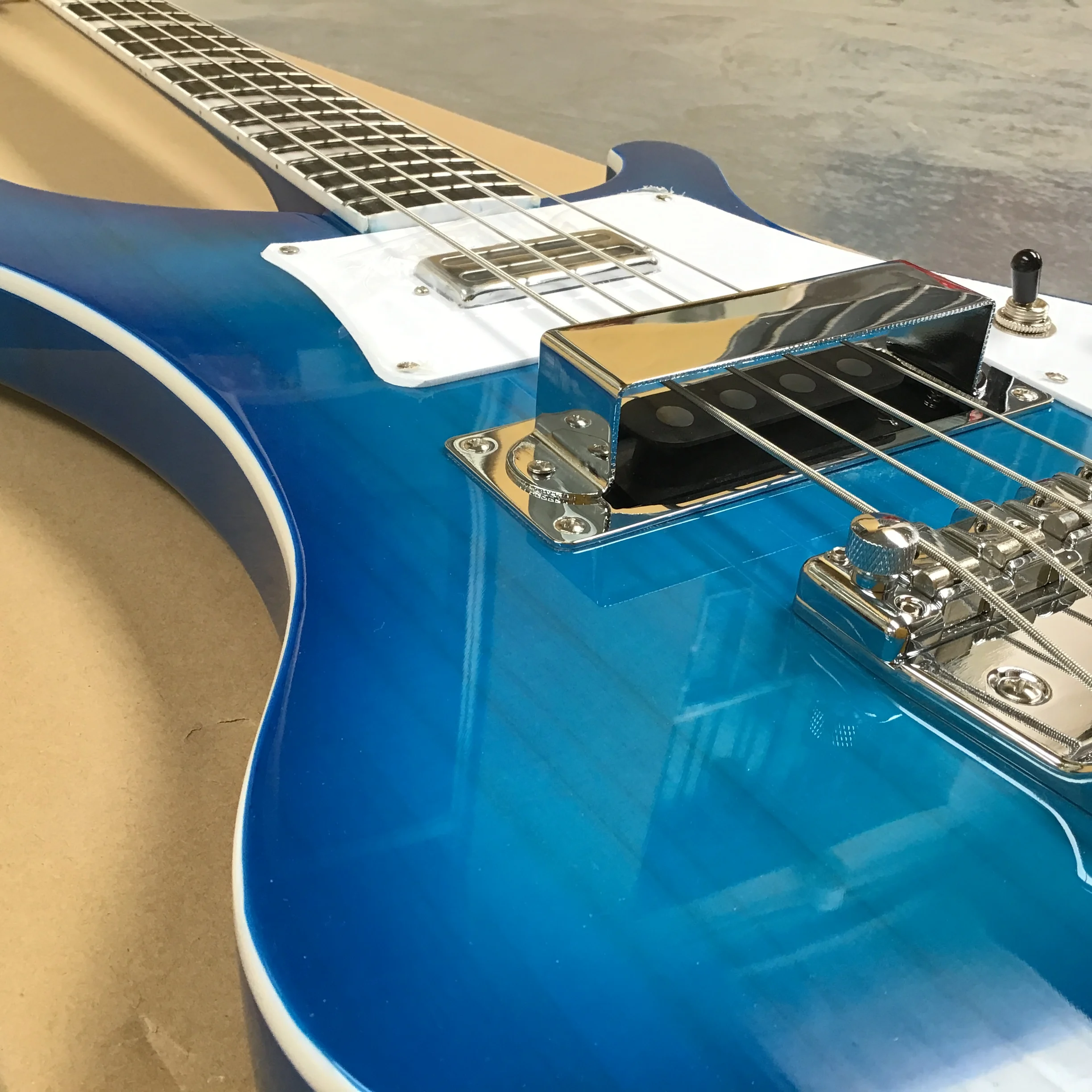 4 String Electric Bass, Blue Burst Flame Maple Top, Neck-Through Mahogany Body, Single Coil Pickup, Vintage Style, for Rock/Post
