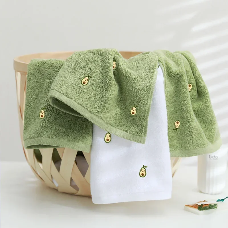 Toalla De algodón bordada con aguacate para mujer, toalla suave y absorbente para el baño y el hogar, envío gratis
