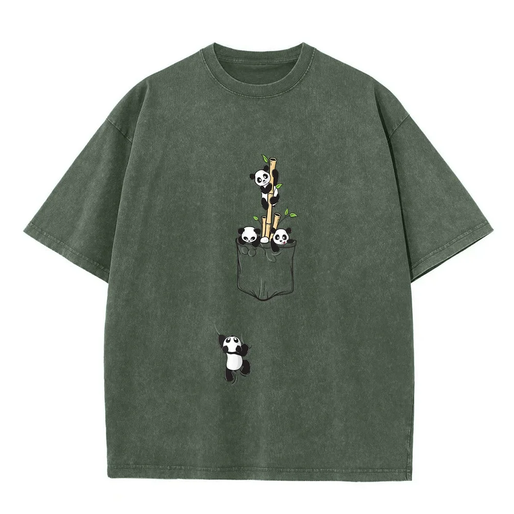 Cute Playful Panda Playing in Pocket T-Shirt 남자 T Shirt Heren Printed Plus Size Summer Print Tee Cotton Graphic Short Sleeve