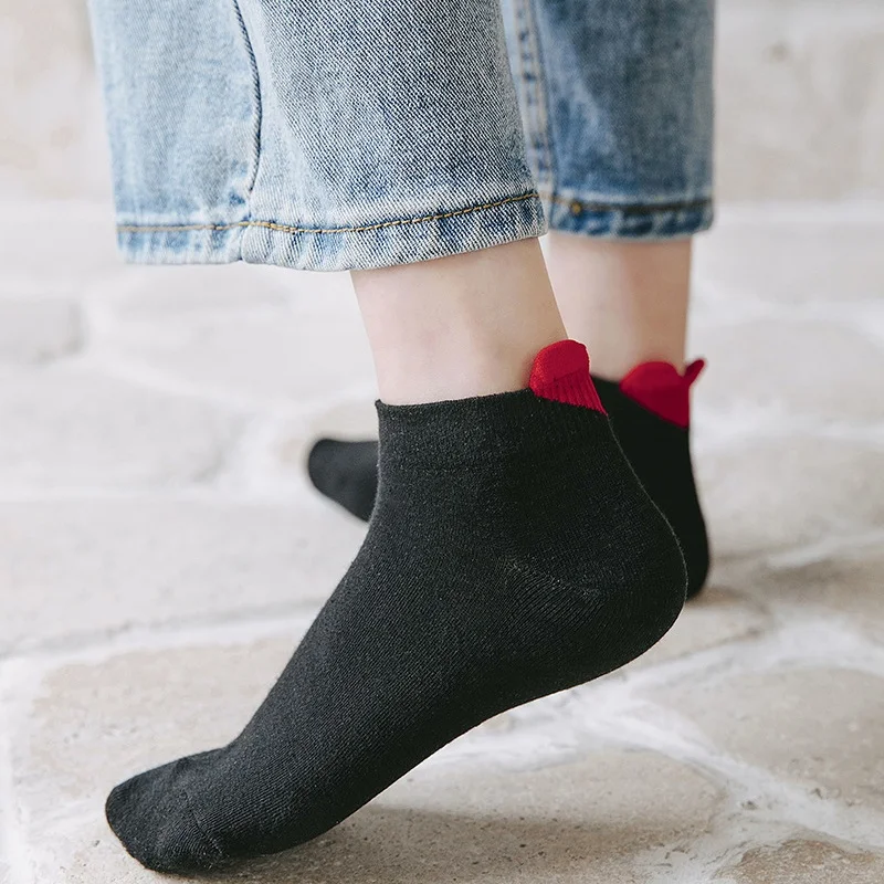 2 Pairs Spring Summer New Heel Heart-shaped Low Tube Women\'s Socks Casual Easy Match Comfortable Female Boat Socks Black White