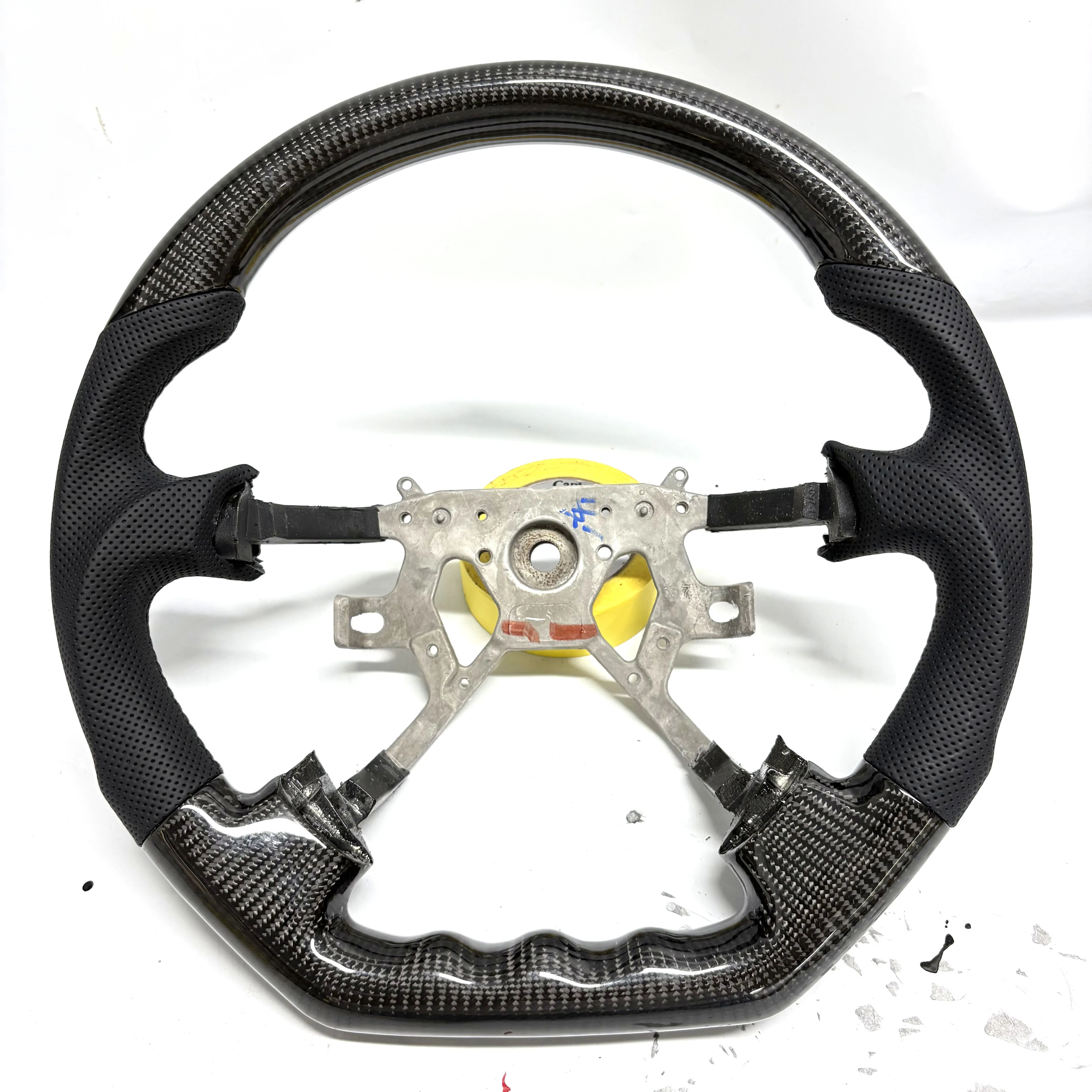 Руль из углеродного волокна для Nissan Patrol Y61 2005 2006 2007 2008 2009 2010 2011 2012 2013 2014 автомобильные аксессуары Руль из углеродного волокна для Nissan Patrol Y61 2005 2006 2007 2008 2009 2010 2011 2012 2013 2014 автомобильные аксессуары