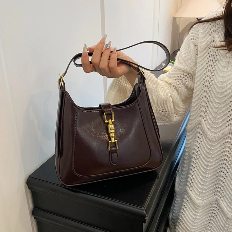 

Popular Classic Leather Women's Messenger Bag High-End Luxury Brand Trendy Elegant Elegant Detailing Commuter Vintage Bag​