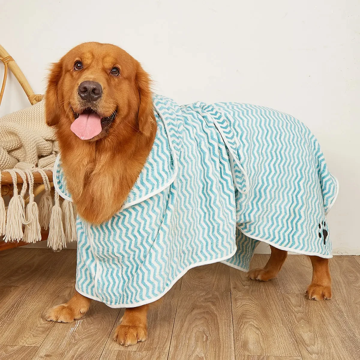 Good quality Fast-Drying & Absorbent Pet Bath Robe Dog Coat Magic Sticker Collar Big Dogs Household Cleaning Tools Accessories