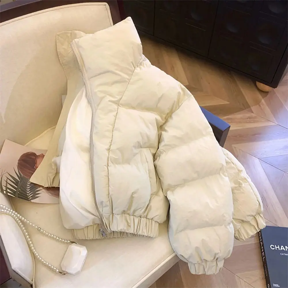 المرأة سميكة القطن معطف مبطّن عادية قصيرة الأرجواني سترة منفوخة الوقوف طوق دافئ مبطن ملابس خارجية لشتاء 2025 جديد ﻿