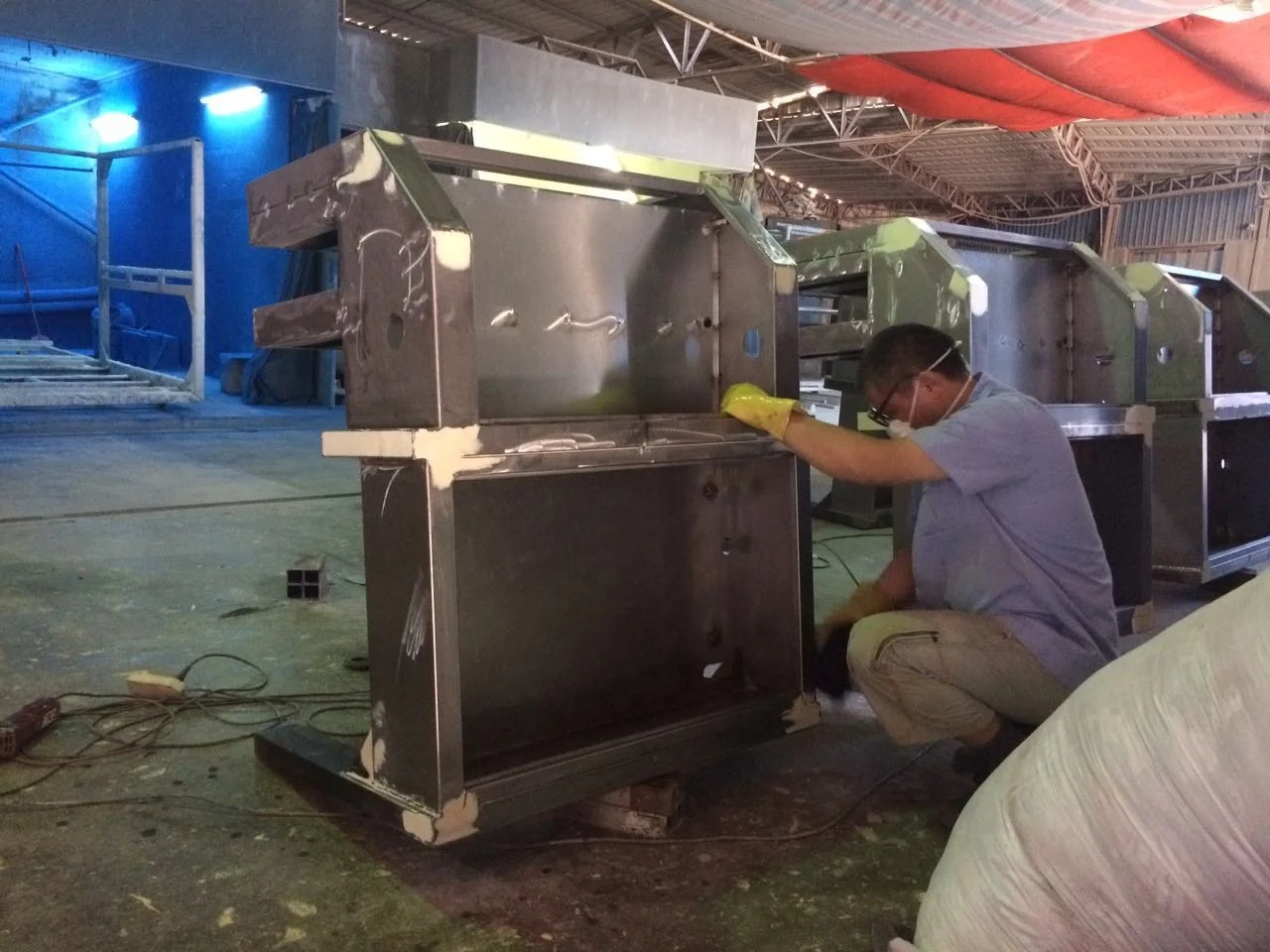 ماكينة خياطة الأحذية ماكينة خياطة علوية للأحذية