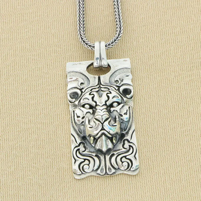 Sterling silver relief tiger head pendant tag retro male and female personality domineering trendsetter China-Chic silver jewelr